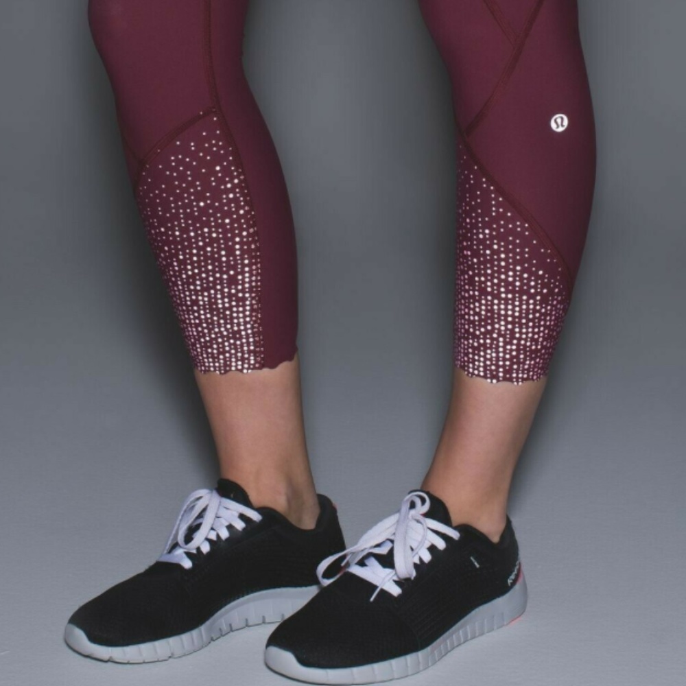 Lululemon Tight Stuff Tight~SIZE:4~ Wine Berry / Bon Bon